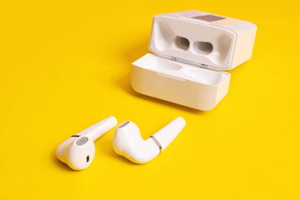 Discover the Benefits of M95 Translator Earbuds Today